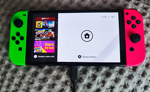 Nintendo Switch OLED + JOYCONS + SUPER MARIO BROS. WONDER (3 foto / 3)