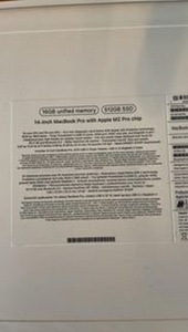 Макбук про м2 512 гб (3 фото из 3)