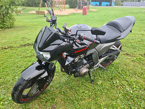 Kasasaki Z750 (2 foto / 7)
