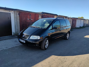 Volkswagen Sharan (1 foto / 9)