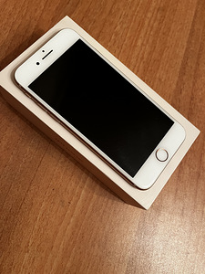 iPhone 8 64гб (4 фото из 7)