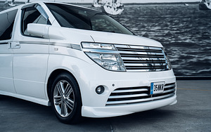 Nissan Elgrand XL Rider Autech (2 foto / 15)