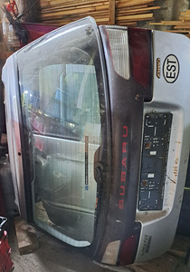 2003 Subaru Legacy/Outback (9 фото из 9)