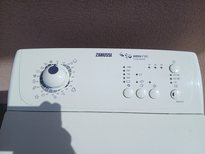 Стиральная машина Zanussi с доставкой до подьезда (2 фото из 3)