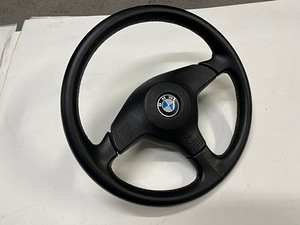 BMW спортивный руль E36 E32 E28 E23 E24 E31 E34 (7 фото из 10)