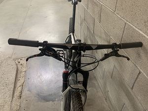 Велосипед Specialized Stumpjumper 29 (2 фото из 3)