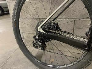 Велосипед Specialized Stumpjumper 29 (3 фото из 3)