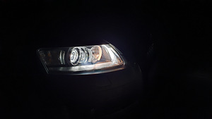 Audi A6 C6 3.0TDi V6 165kW (12 foto / 15)