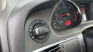 Audi A6 C6 3.0TDi V6 165kW (10 foto / 15)