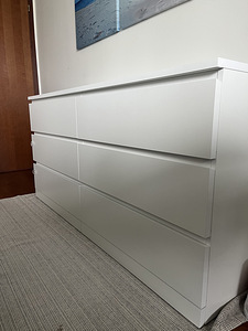 Kummut / Chest of drawers IKEA Malm (1 foto / 5)