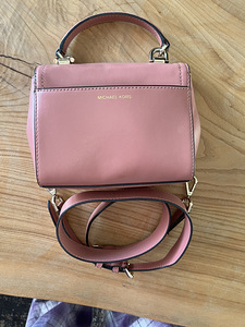 Käekott Michael Kors (4 foto / 5)