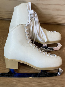 Iluuisud st 23cm