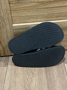 Adidas plätud nr 33 (3 foto / 4)