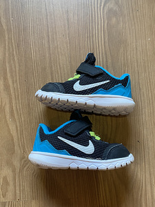 Кроссовки Nike № 21 (3 фото из 5)