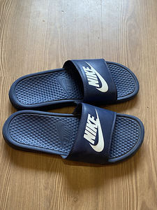 Nike plätud nr 44 (2 foto / 3)