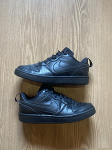 Кроссовки Nike размер 35,5 (1 фото из 2)