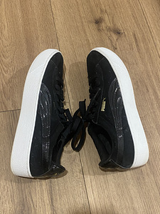 Кроссовки Puma размер 40 (1 фото из 4)