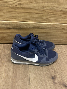 Nike tossud nr 40 (1 foto / 3)