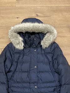 Tommy Hilfiger sulekas M (2 foto / 3)