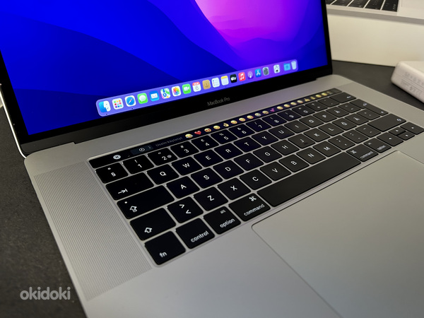 MacBook Pro 15 Retina (2016) Сенсорная панель 250 ГБ (фото #4)