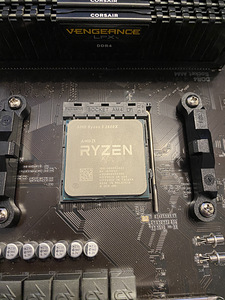 Ryzen 5 3600X, материнская плата и оперативная память