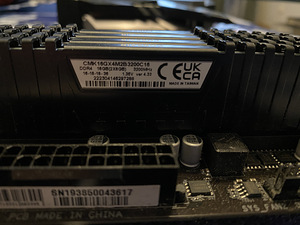 Ryzen 5 3600X, emaplaat ja RAM (2 foto / 4)