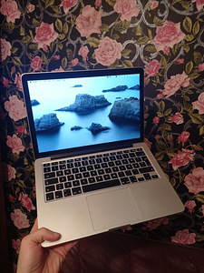 MacBook Pro 13 i5 8GB SWE