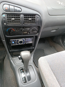 Mitsubishi lancer 1.6 automaat, heas korras t.ü 08/23 (10 foto / 12)