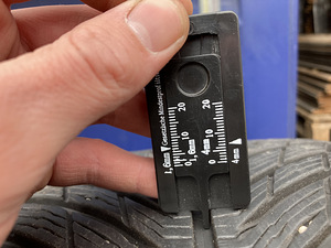 265/40 R19 Michelin (5 foto / 7)