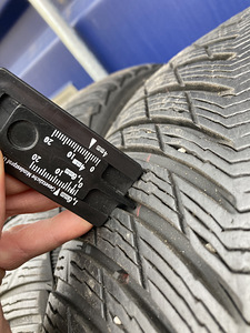 265/40 R19 Michelin (7 foto / 7)