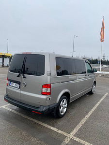 Volkswagen Caravelle (4 foto / 11)