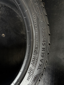 Barum Polaris 5 225/45 R19 (7 foto / 8)