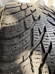 Nokian Hakkapelitta R3 SUV 235/50 R19 (4 foto / 9)