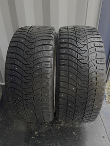 Michelin X-Ice North 8 225/40 R19 (1 foto / 8)