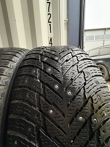 Nokian Hakkapeliitta 10EV 275/45 R20 (2 foto / 10)