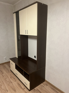 СЕКЦИОННЫЙ ШКАФ (2 фото из 3)
