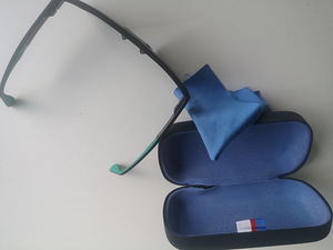 Очки Hilfiger (5 фото из 5)