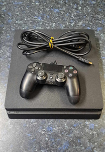 Defektne PS4 varuosadeks (1 foto / 3)