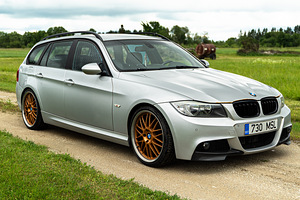 BMW 318D E91 (7 foto / 10)