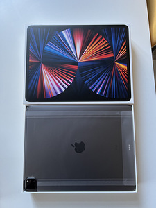New iPad Pro 12,9 with case and 2 years AppleCare warranty (1 foto / 3)