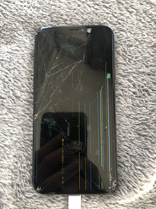 iPhone XS KATKINE (1 foto / 2)
