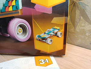 Lego Retro Roller Skate 31148 Creator 3-в-1 (2 фото из 3)