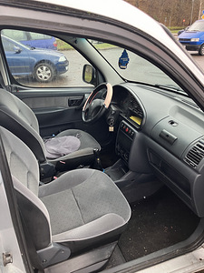 Peugeot partner (6 фото из 8)