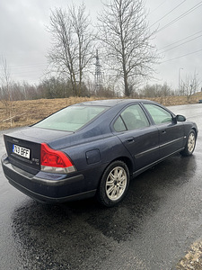 Volvo s60 2.4 (4 фото из 5)