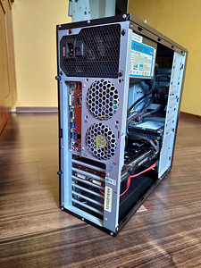 I5 @ 3.6ghz / GTX 970 4GB / SSD / 2x4gb RAM@1600MHZ / WIN 10 (4 foto / 5)