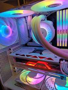 Ryzen 7 5700x3d / RX 7700 XT / 360 AIO / ARGB / WIN / WHITE (6 foto / 10)