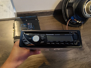 12" сабвуфер Pioneer + Усилитель + Магнитола (6 фото из 6)