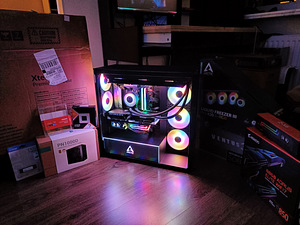 Ryzen 7 9800X3D / RX 5080 / DDR5 / 420mm AIO / WINDOWS 11 (2 foto / 9)