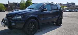 Mercedes-Benz ML500 (1 foto / 9)