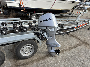 Honda 50hp 4-stroke (1 foto / 10)